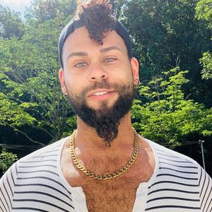 Meet your Posher, Topher